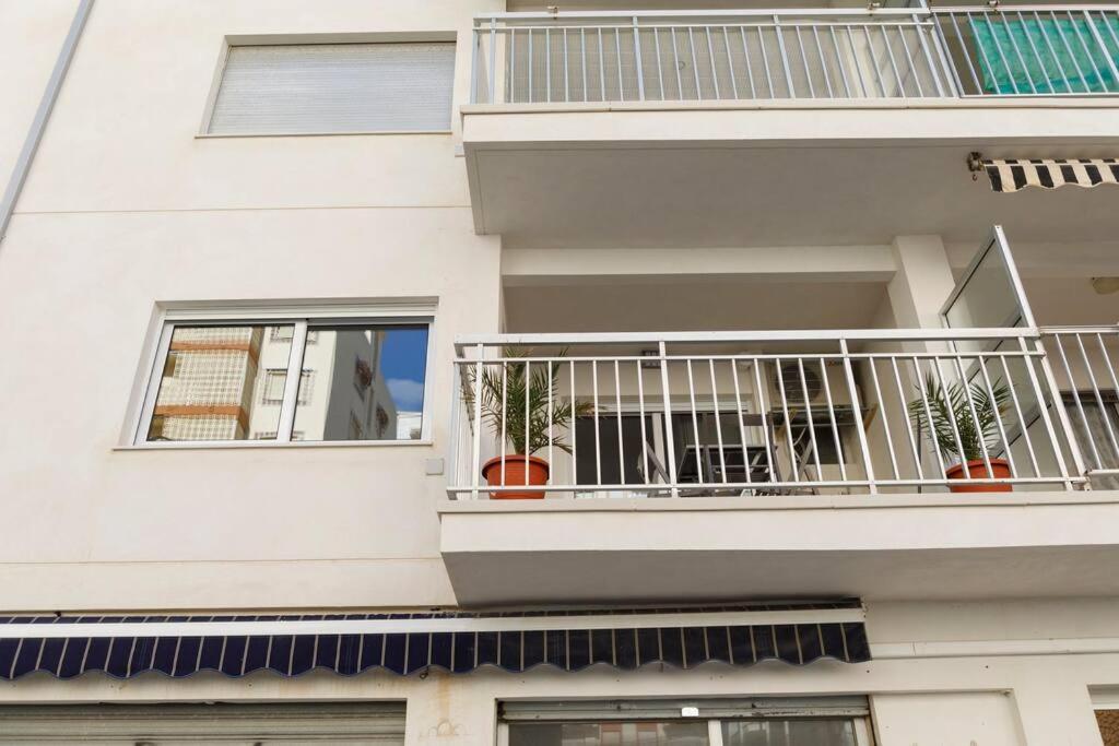 Cozy Apartment, Very Fresh At Playa de Gandía Exterior foto