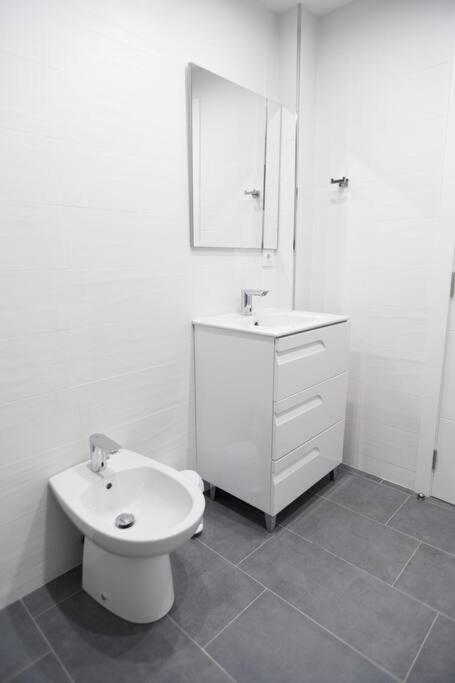 Cozy Apartment, Very Fresh At Playa de Gandía Exterior foto